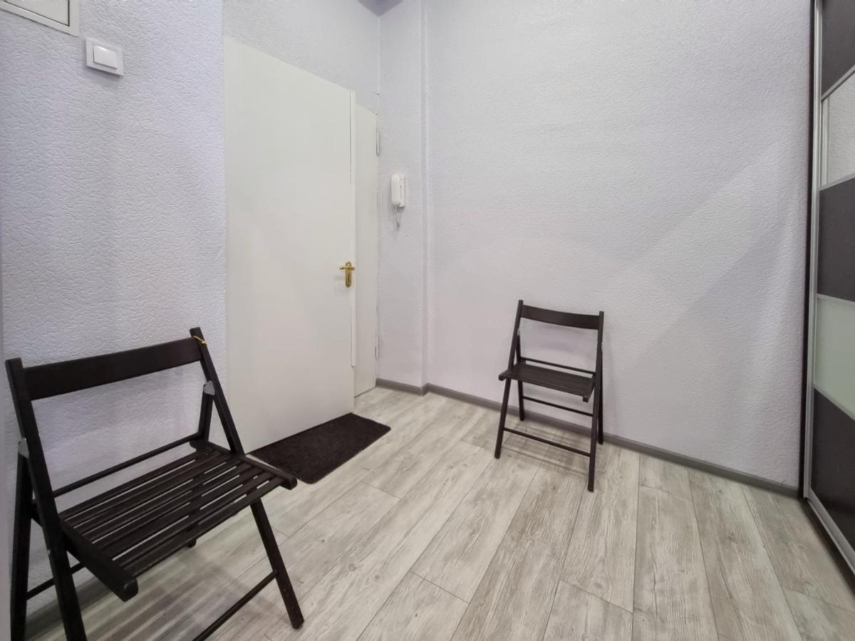 Home-Hotel Apartments On Maidan Nezalezhnosti Square Kiev Bagian luar foto