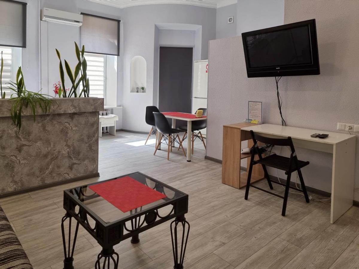 Home-Hotel Apartments On Maidan Nezalezhnosti Square Kiev Bagian luar foto