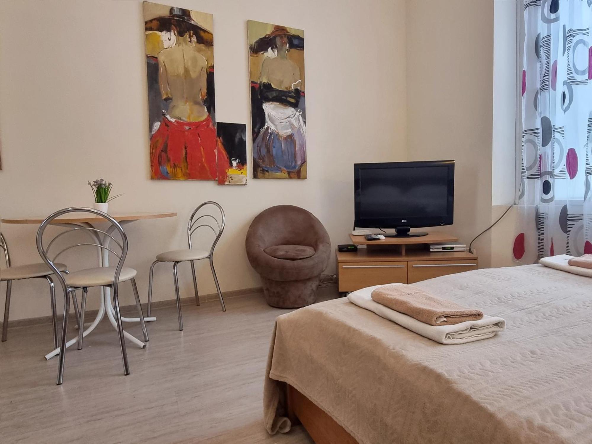 Home-Hotel Apartments On Maidan Nezalezhnosti Square Kiev Bagian luar foto