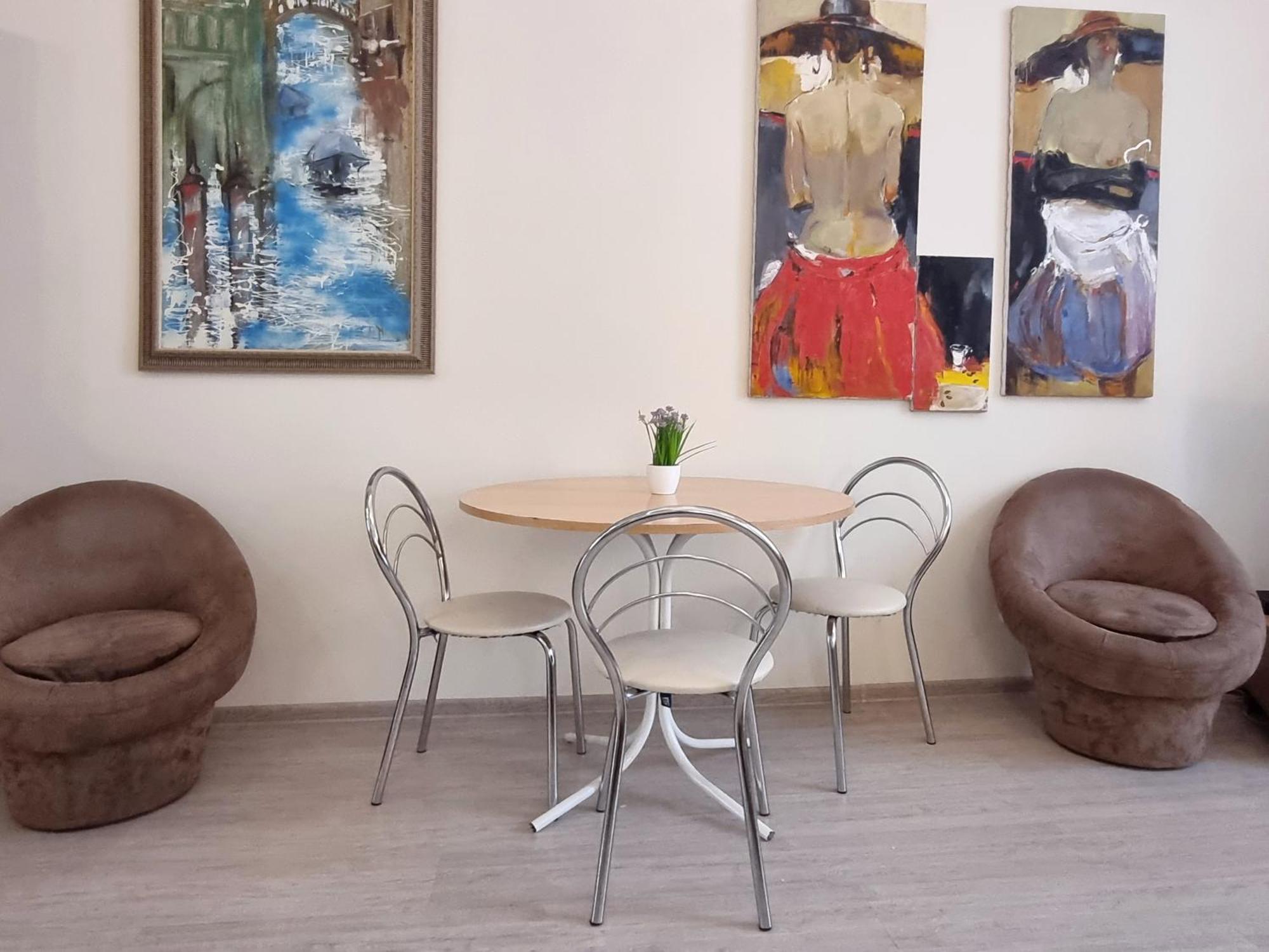 Home-Hotel Apartments On Maidan Nezalezhnosti Square Kiev Bagian luar foto