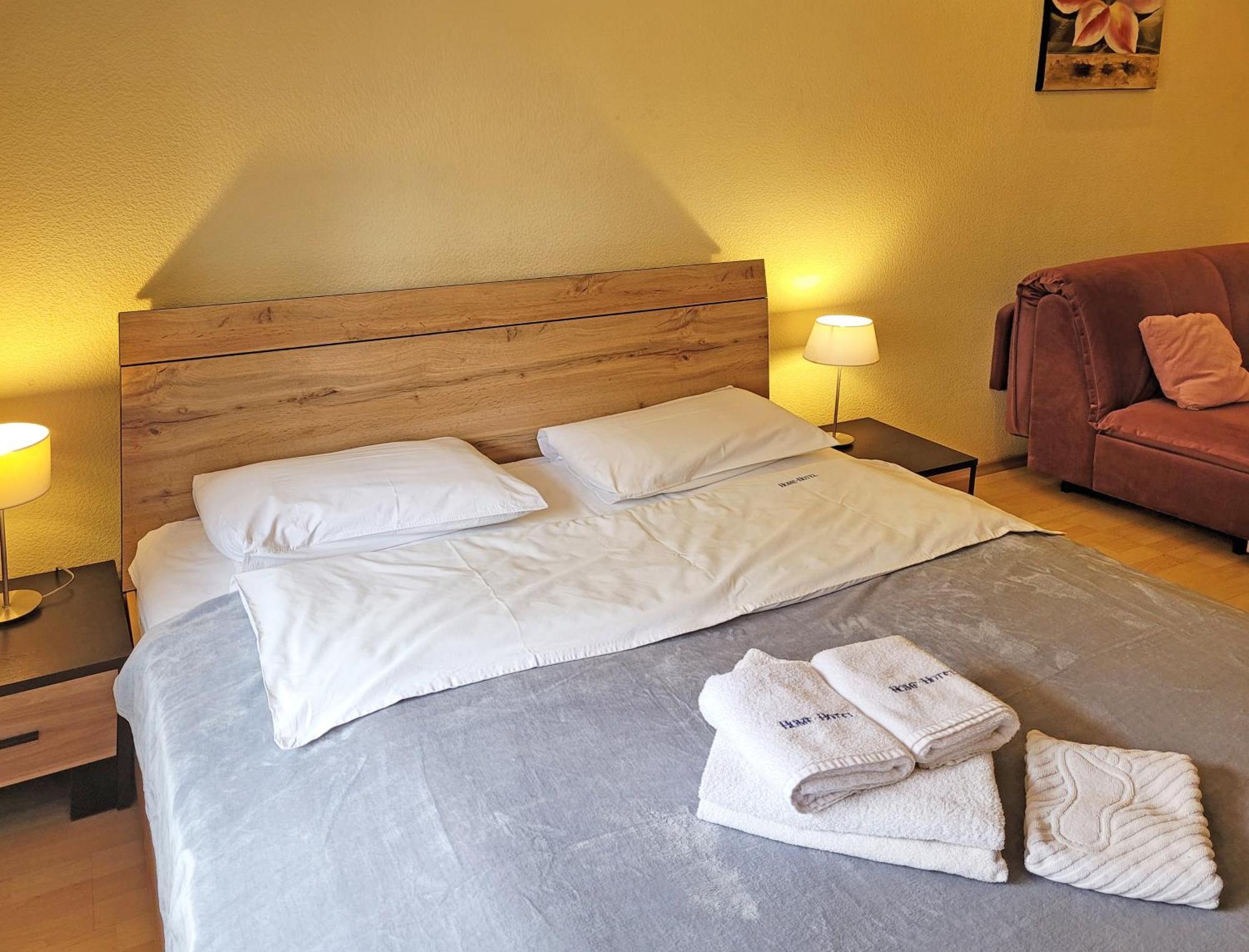 Home-Hotel Apartments On Maidan Nezalezhnosti Square Kiev Bagian luar foto