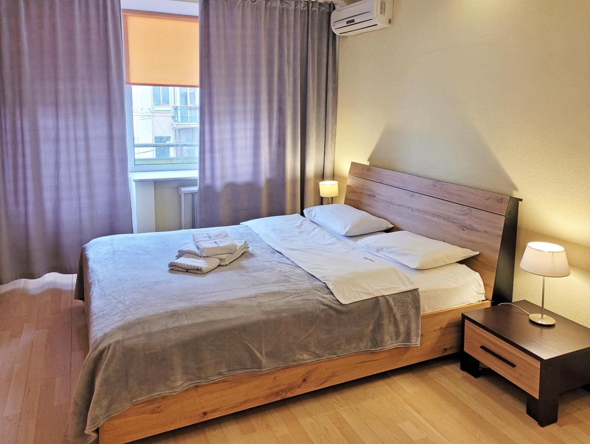 Home-Hotel Apartments On Maidan Nezalezhnosti Square Kiev Bagian luar foto