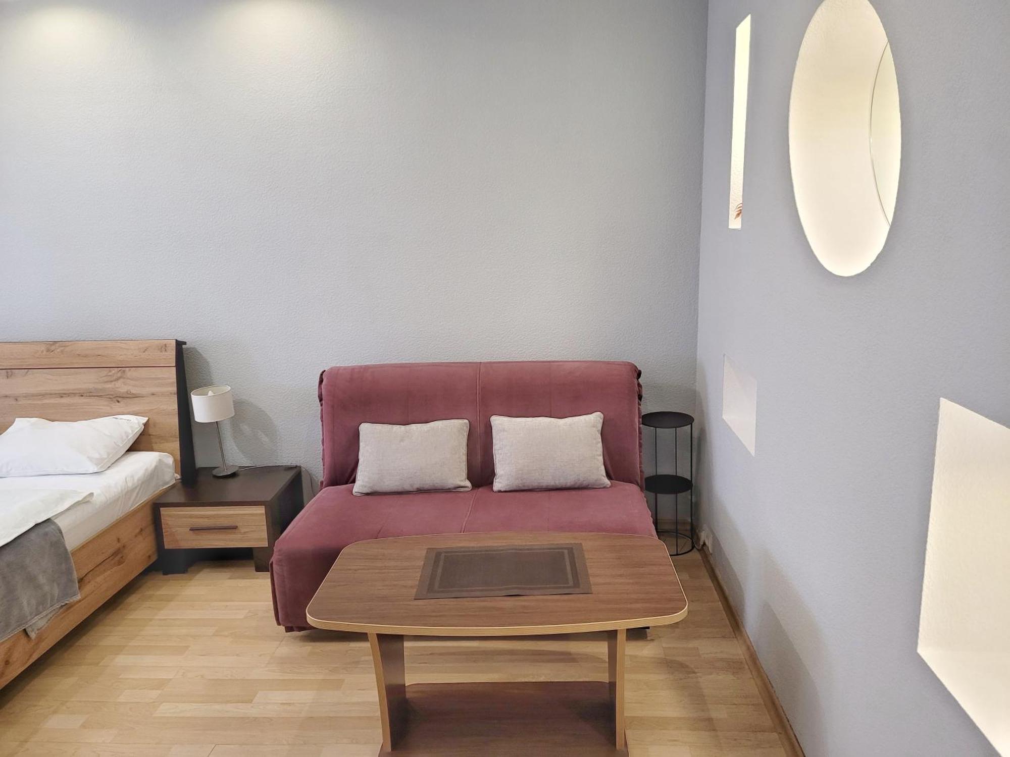 Home-Hotel Apartments On Maidan Nezalezhnosti Square Kiev Bagian luar foto