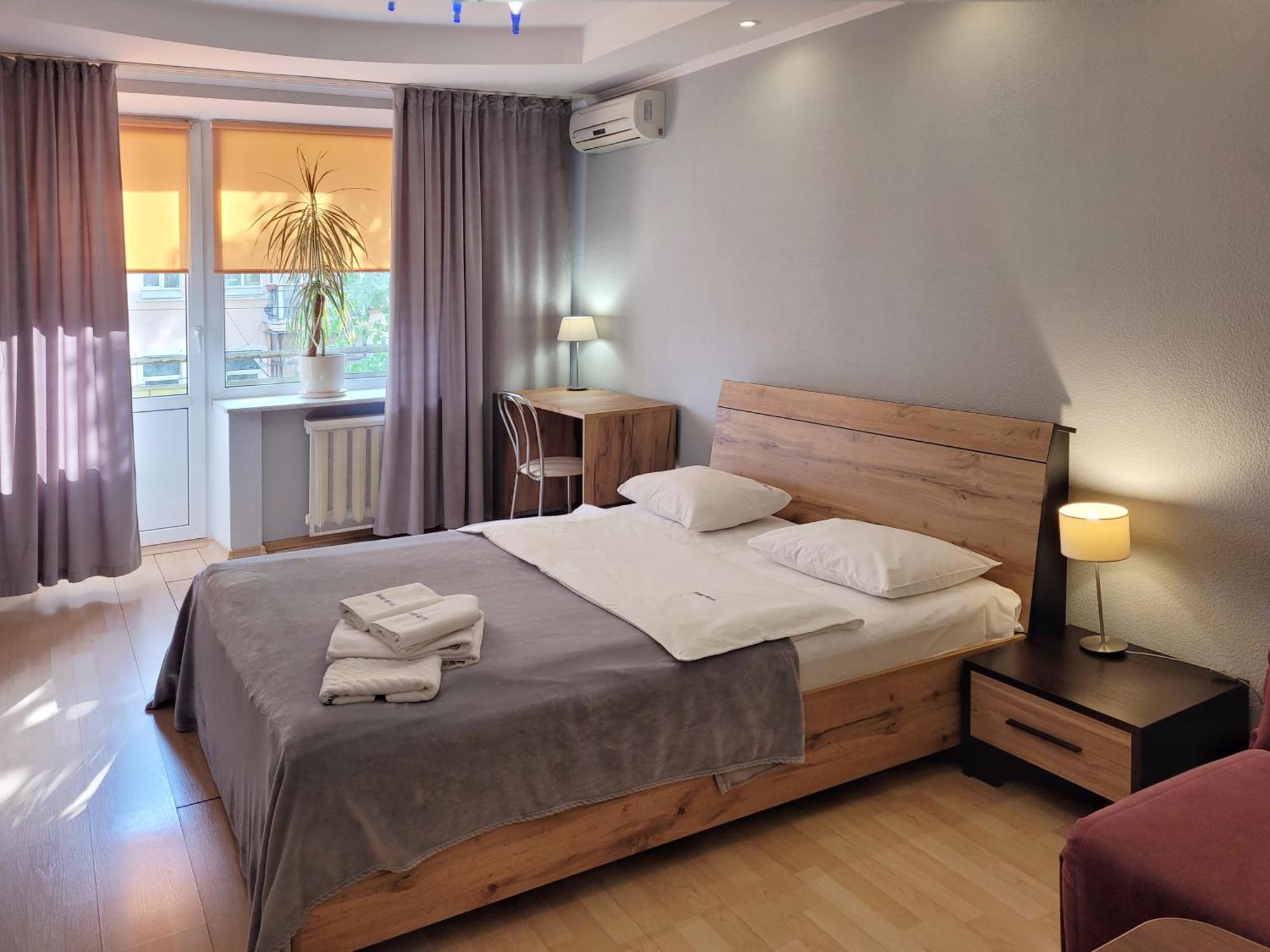 Home-Hotel Apartments On Maidan Nezalezhnosti Square Kiev Bagian luar foto