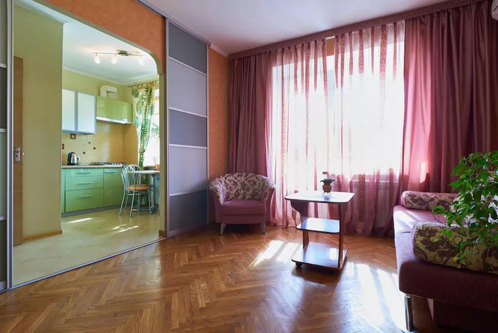 Home-Hotel Apartments On Maidan Nezalezhnosti Square Kiev Bagian luar foto