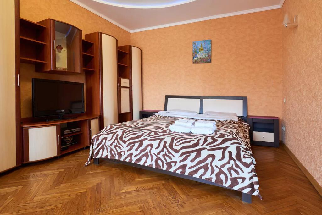 Home-Hotel Apartments On Maidan Nezalezhnosti Square Kiev Bagian luar foto